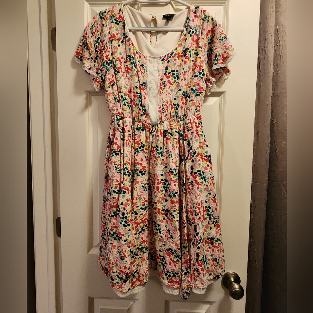 Torrid, Colorful Dot Dress, Size Torrid 00 (Size 10) HAS POCKETS! - Picture 3 of 6